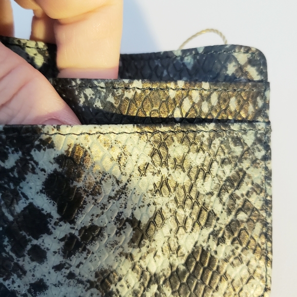 NWT Aimee Kestenberg  London Leather CC Wallet - Picture 10 of 10